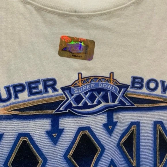 VTG NFL (4) ITEMS SUPERBOWL XXXIX BUNDLE OFFICIAL TEE, PROGRAM,SEAT PAD & RADIO - Picture 6 of 16